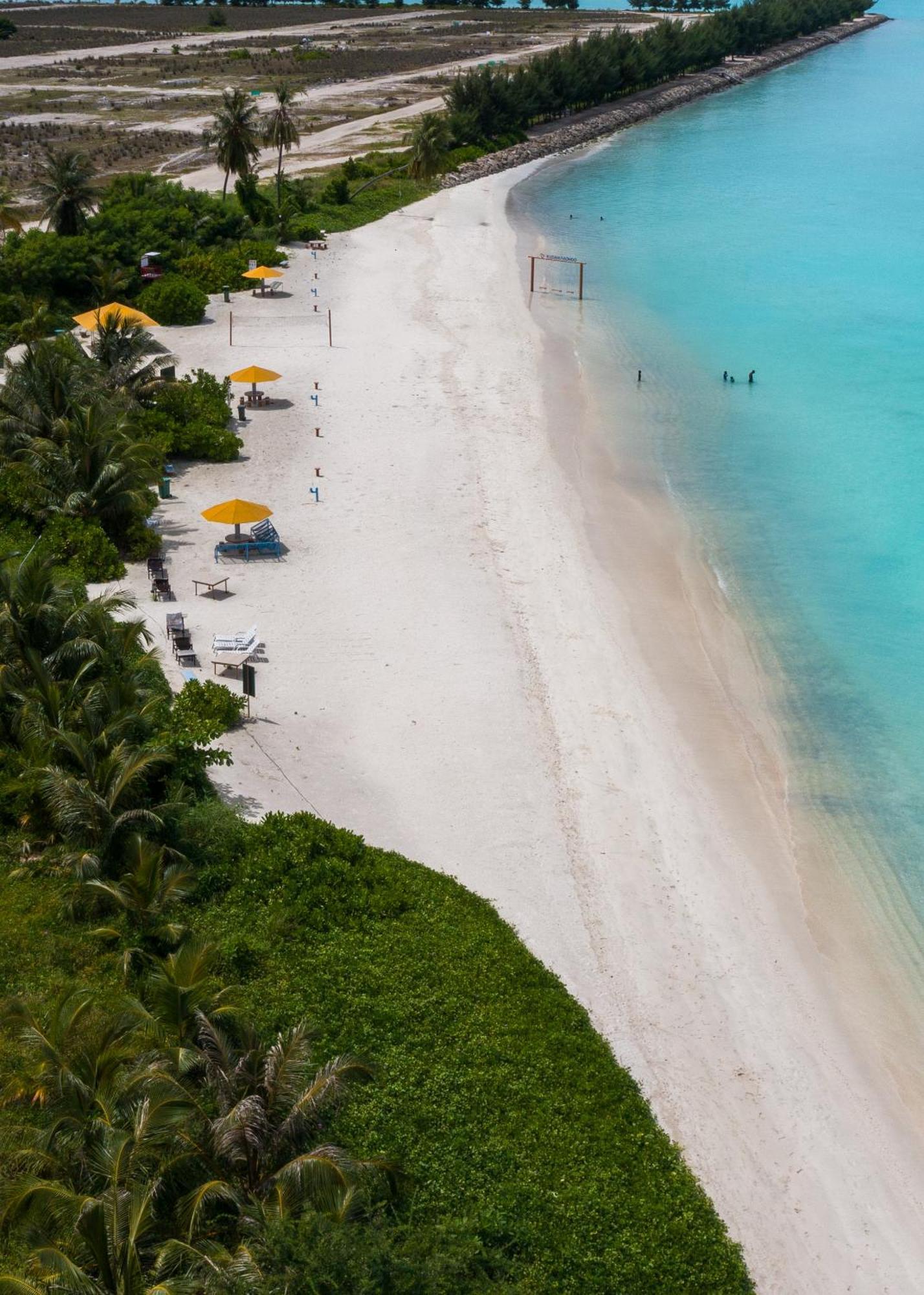 Blue Wave Hotel Maldives- Same Sea, Same Sand Same Sun Like Resorts Kudahuvadhoo Exterior photo