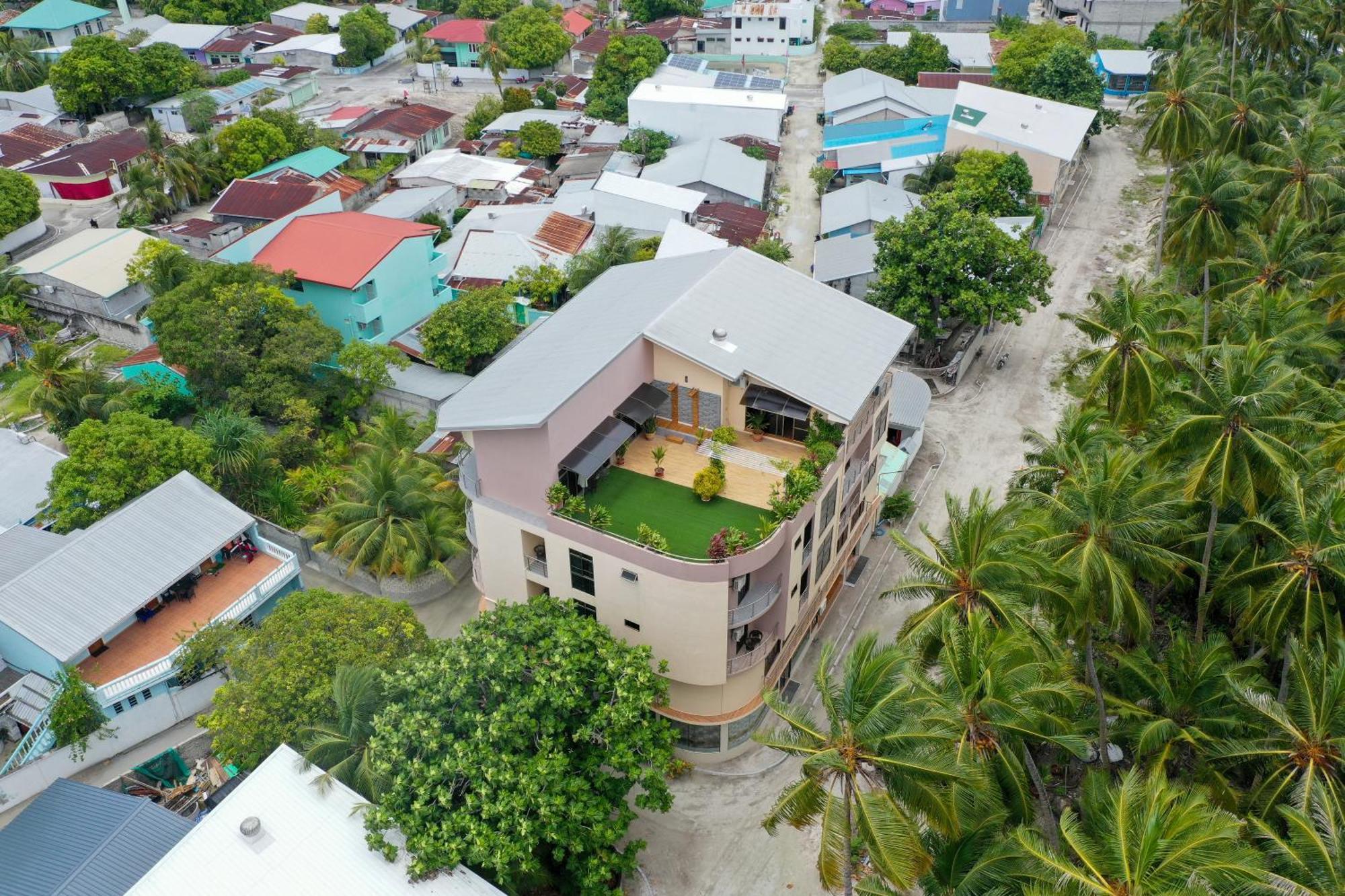 Blue Wave Hotel Maldives- Same Sea, Same Sand Same Sun Like Resorts Kudahuvadhoo Exterior photo