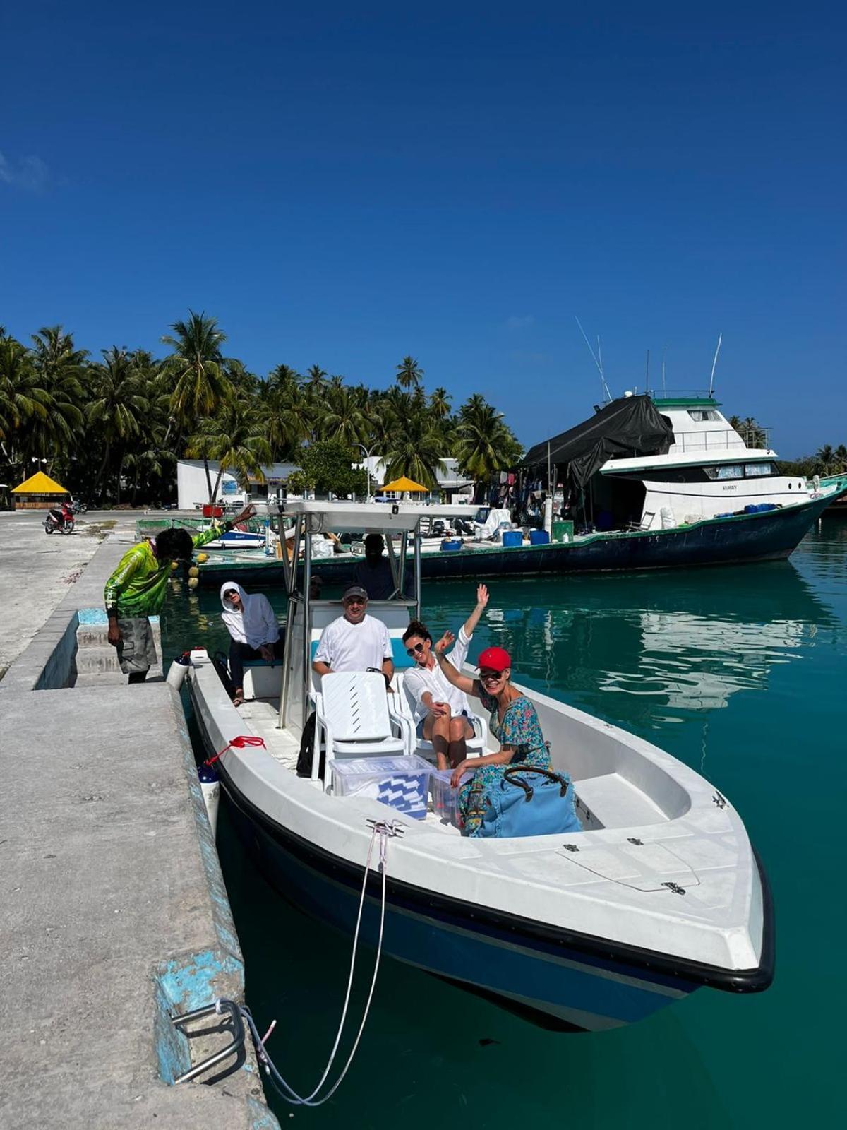 Blue Wave Hotel Maldives- Same Sea, Same Sand Same Sun Like Resorts Kudahuvadhoo Exterior photo